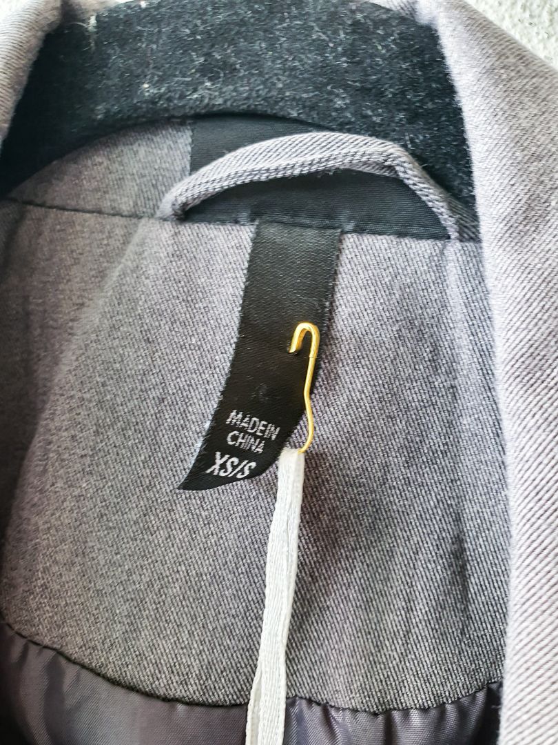 Alice in the Eve Jacket S