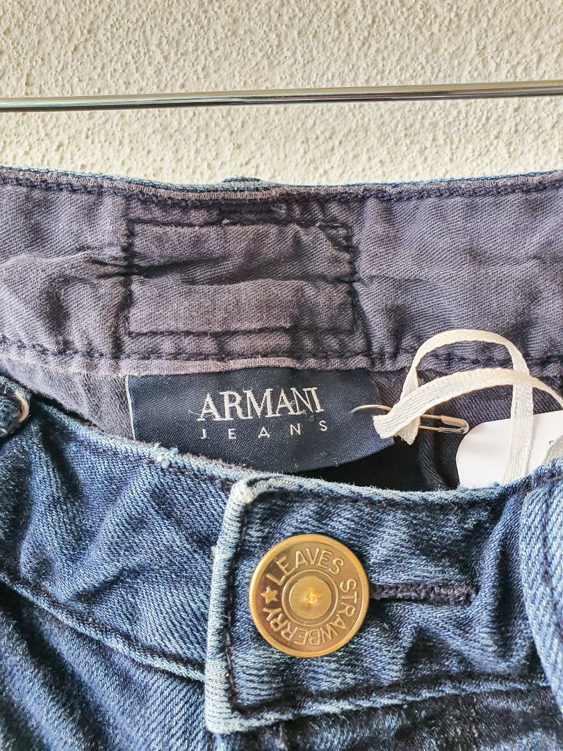 Armani Jeans S