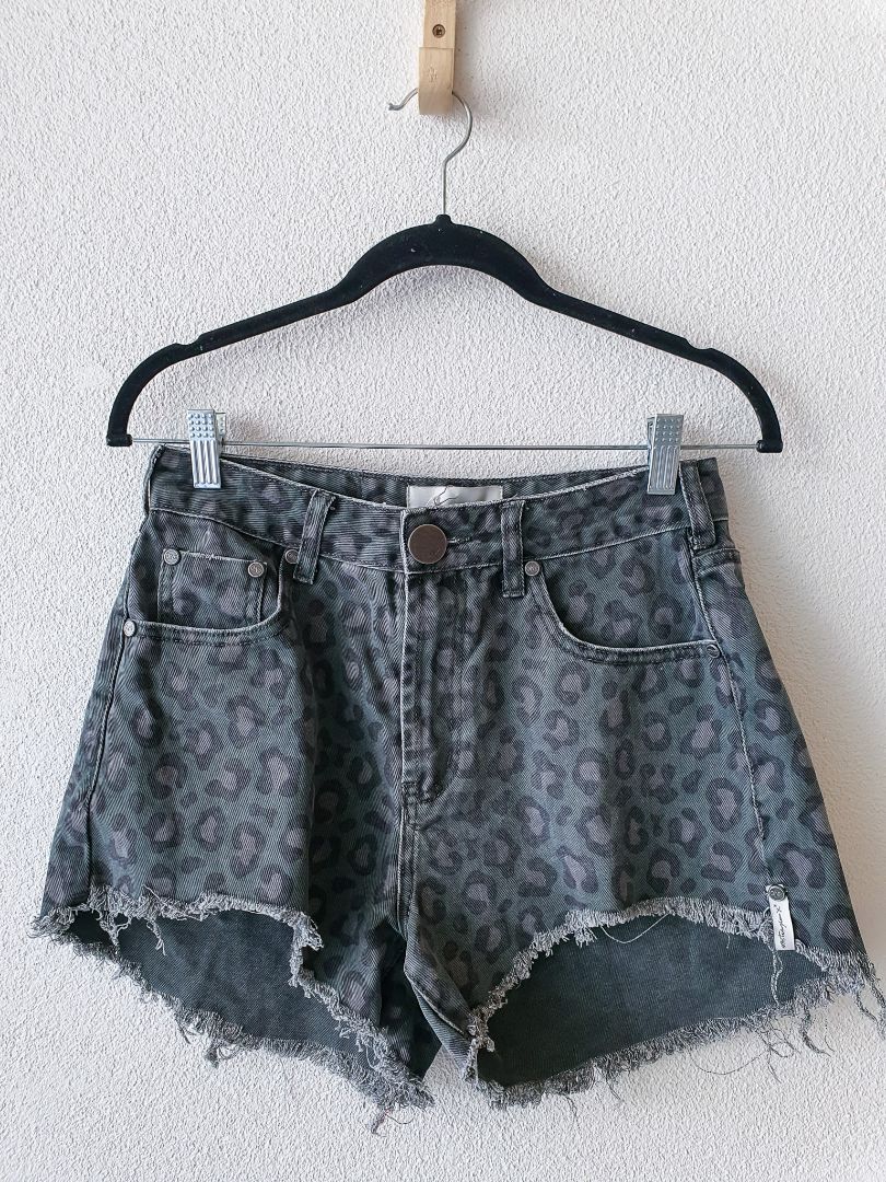 One Teaspoon Shorts XXS