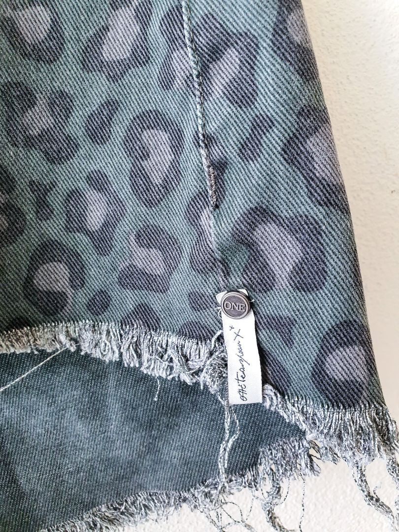 One Teaspoon Shorts XXS