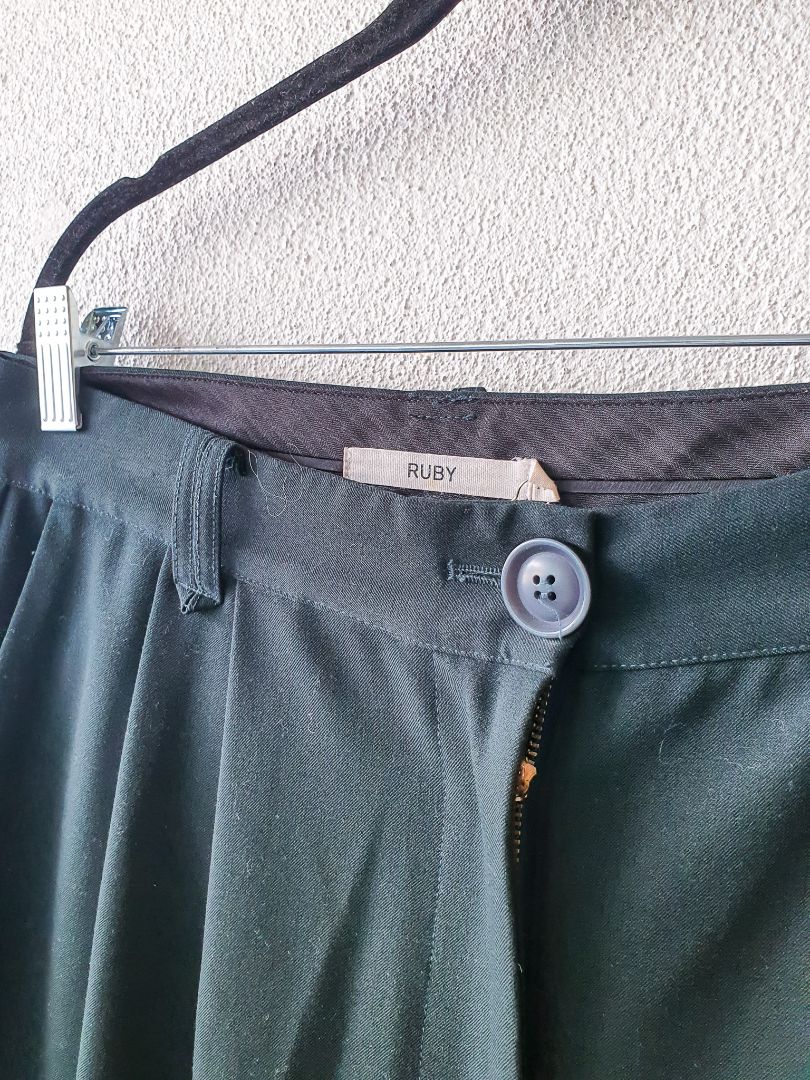 Ruby pants L