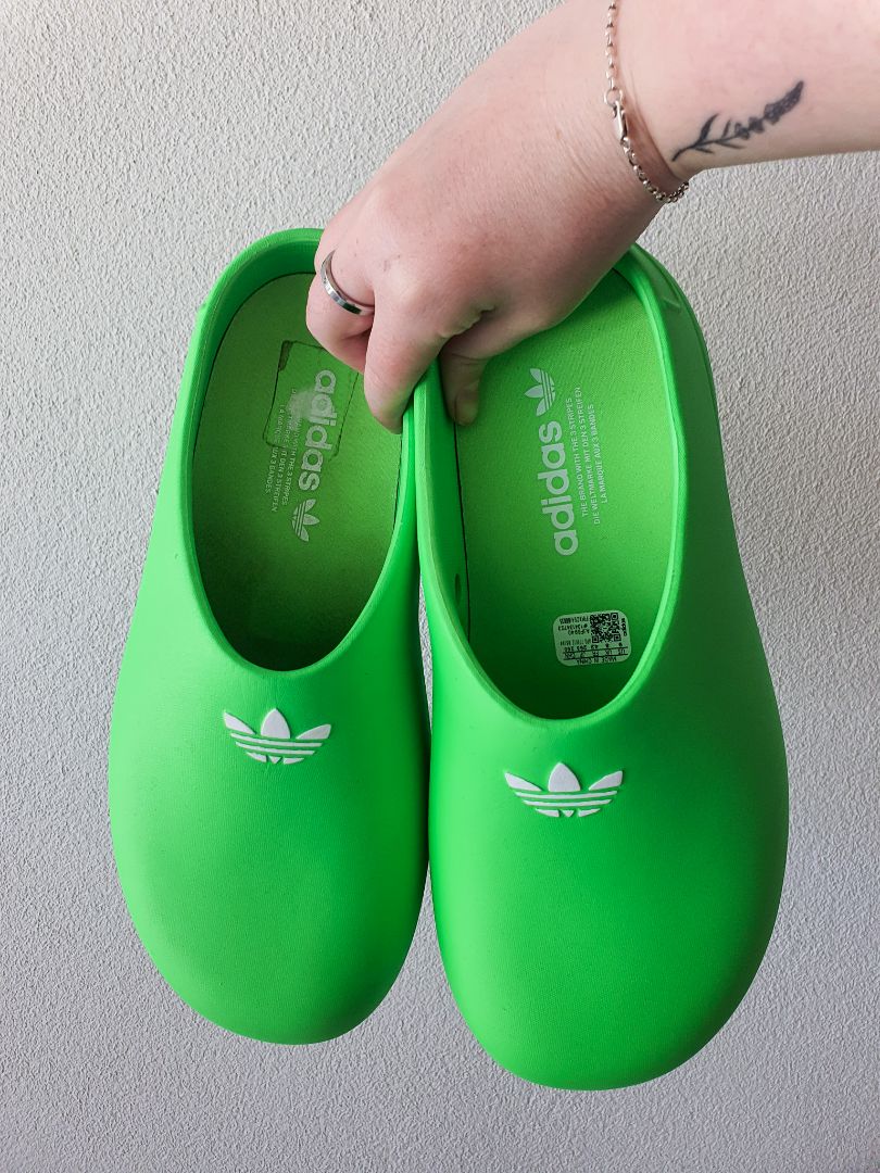 Adidas Shoes UK8