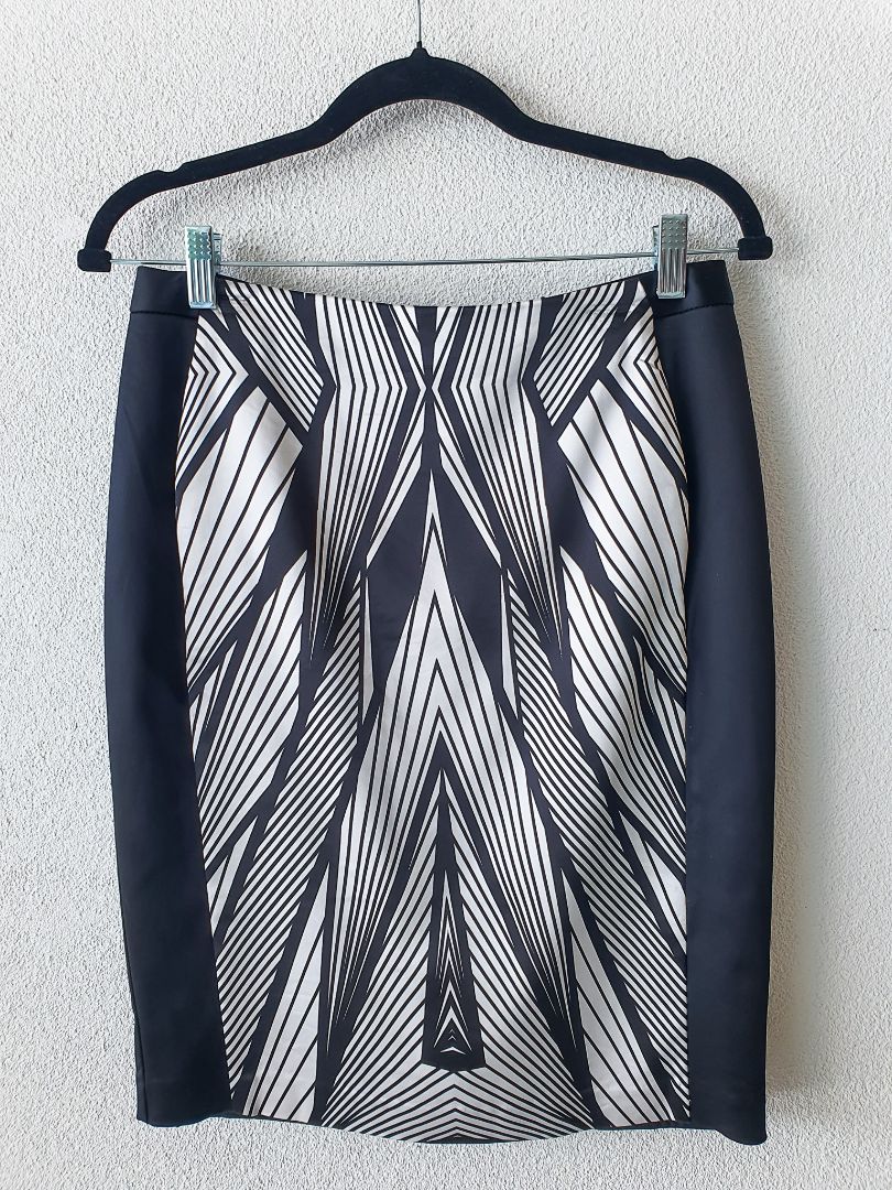 Veronika Maine Skirt S