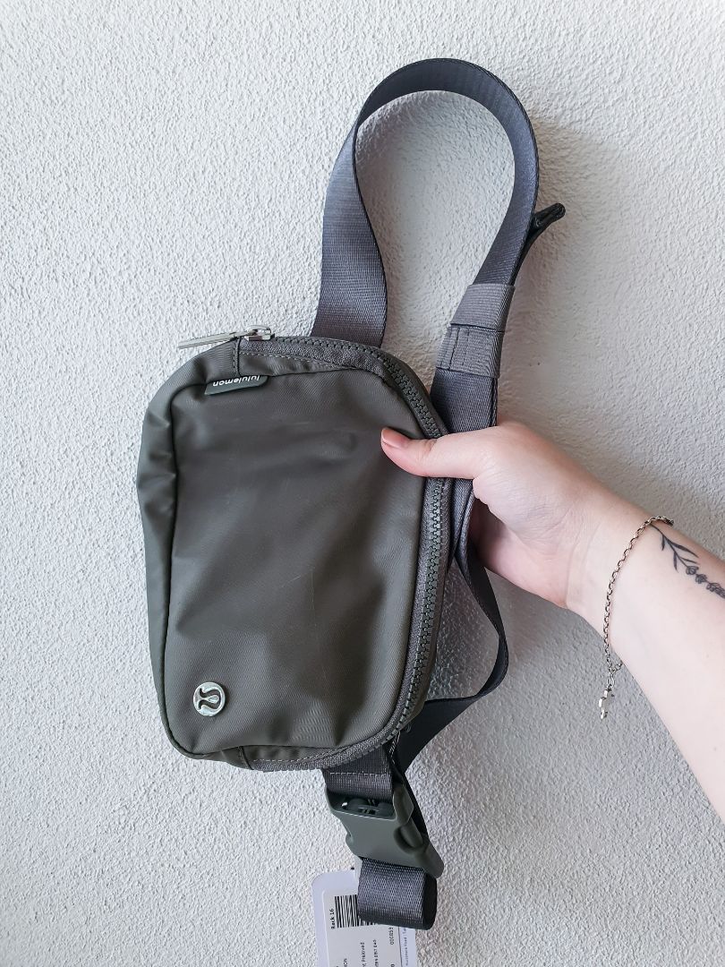 Lululemon Bag OS
