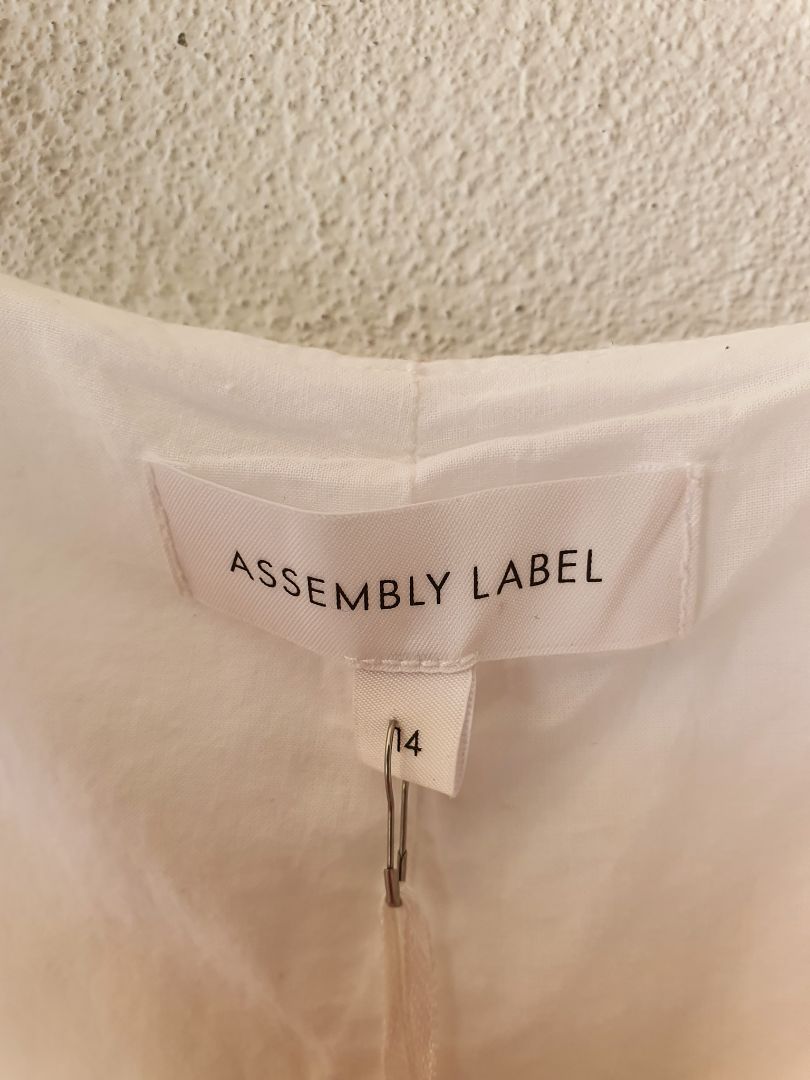 Assembly Label Dress L