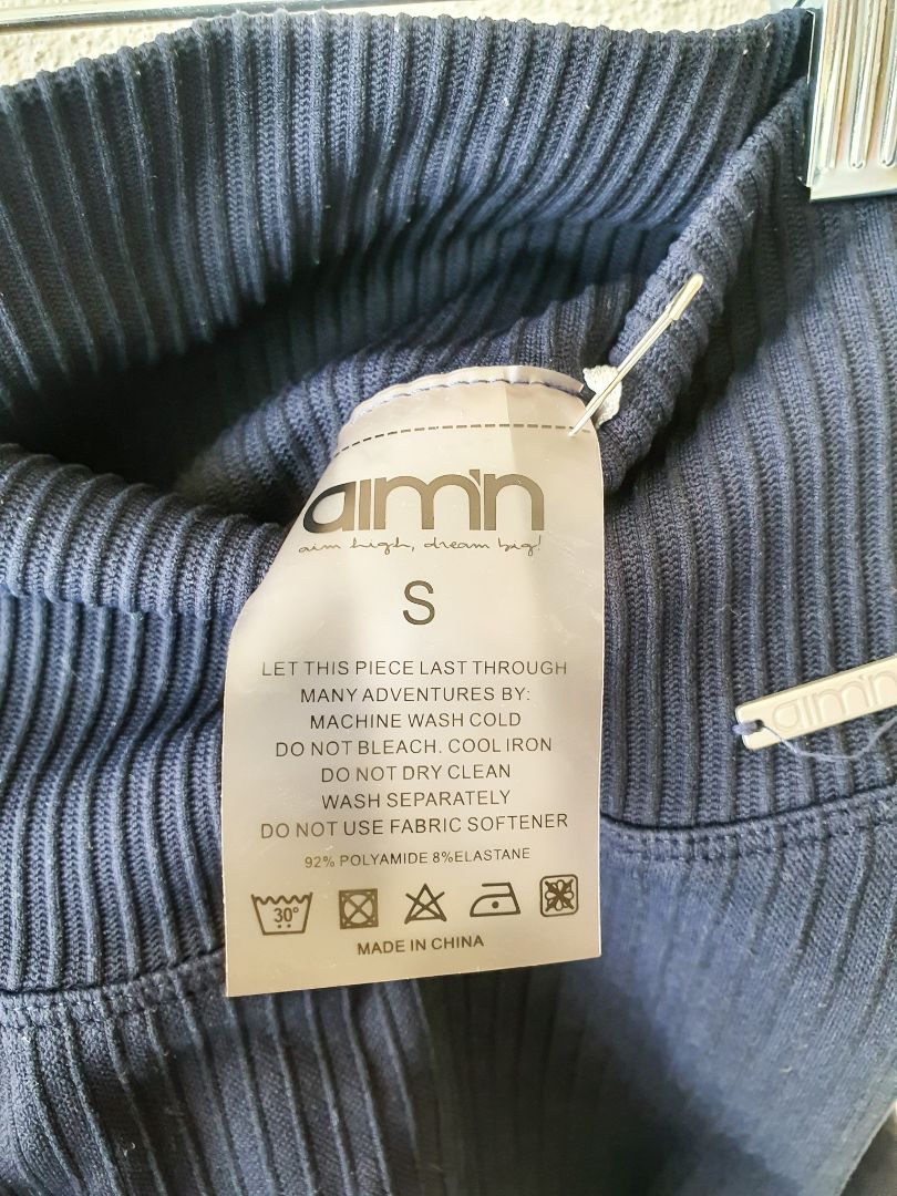 Aimn pants S