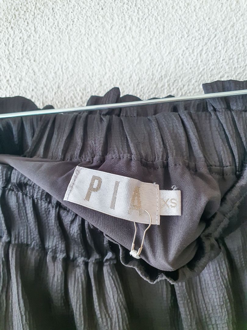 Pia Boutique Skirt XS