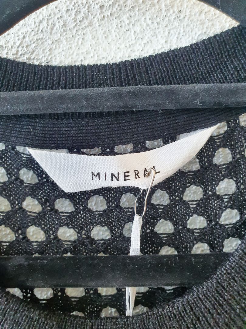 Mineral Top M