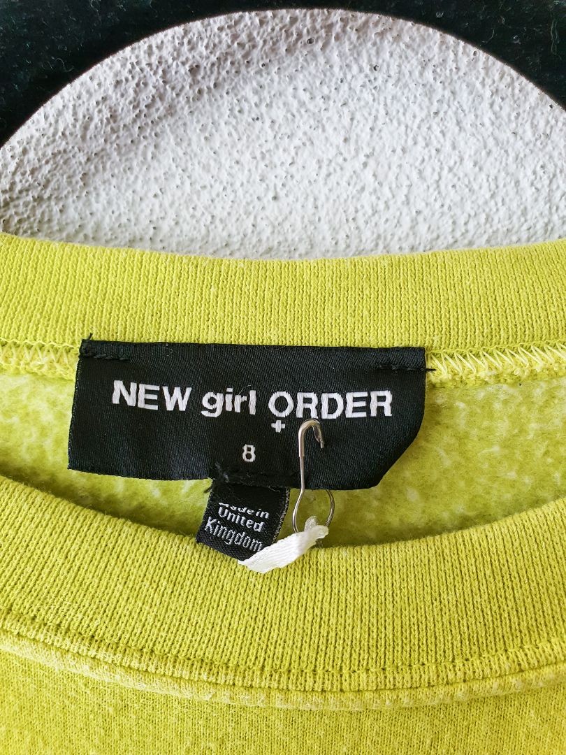 NEW GIRL ORDER Top M