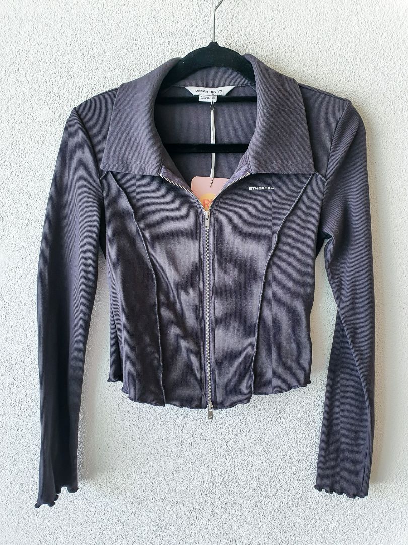 URBAN REVIVO Top S