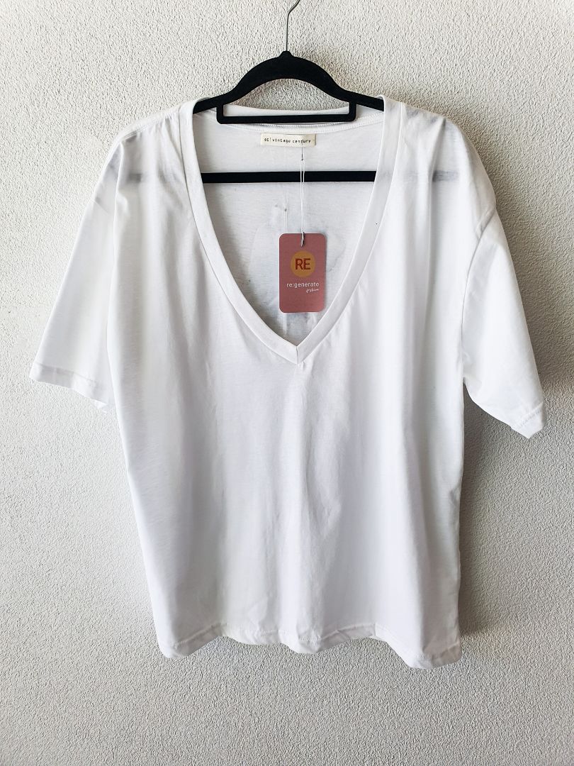 VINTAGE CENTURY Top OS