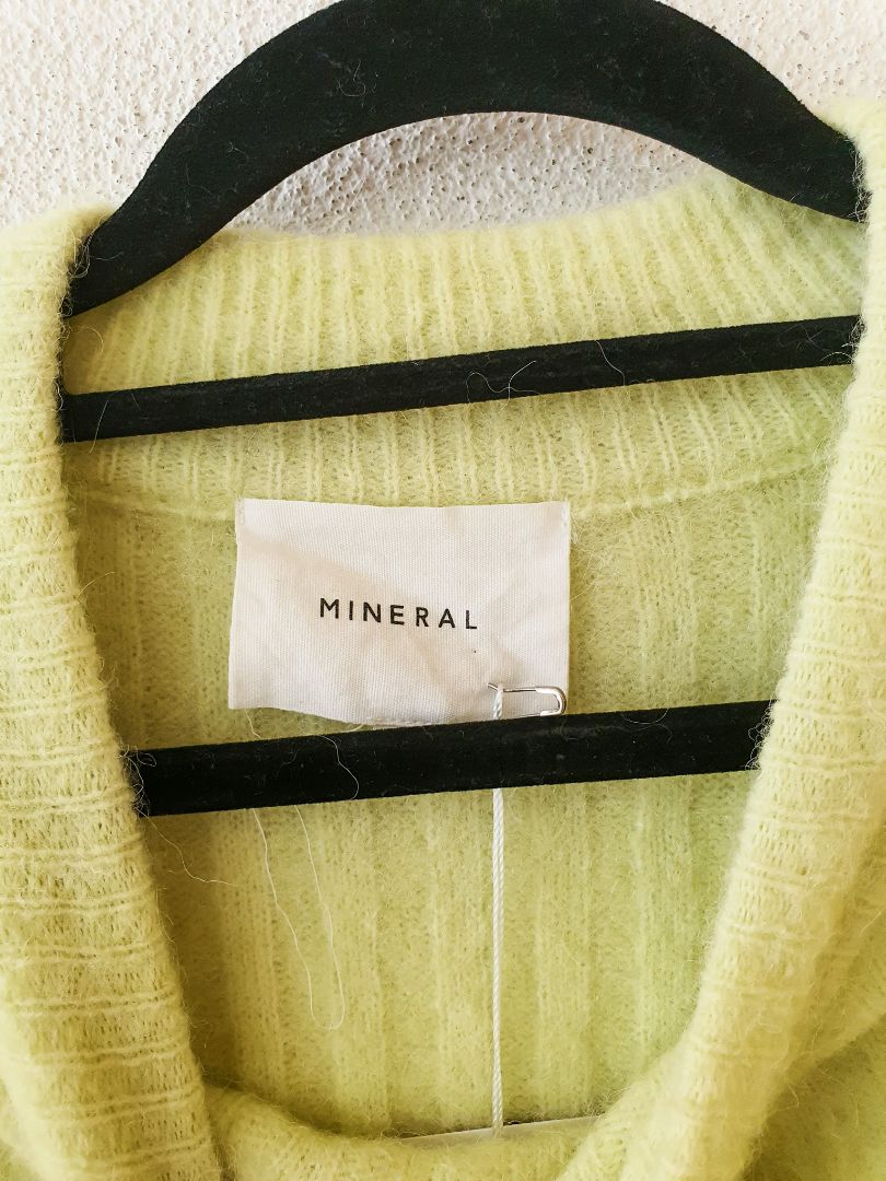 MINERAL Top L