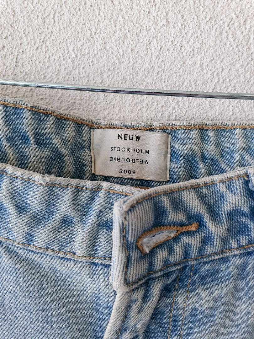 Neuw Jeans M