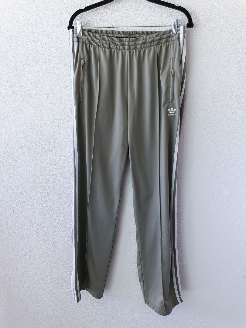 ADIDAS pants L