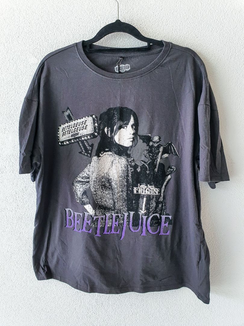 BEETLEJUICE Top M