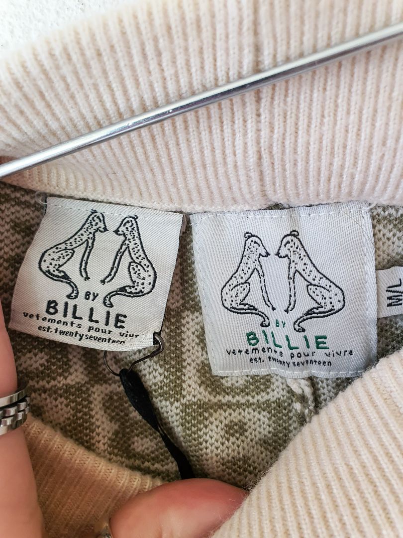 BY BILLIE Shorts M/L