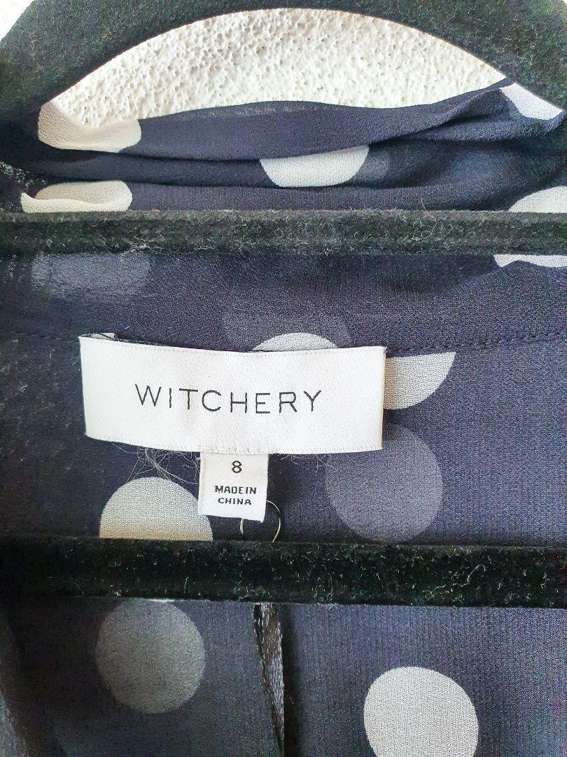 WITCHERY Top 8