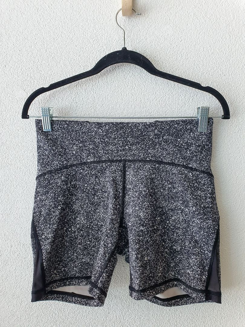 LULULEMON Shorts M