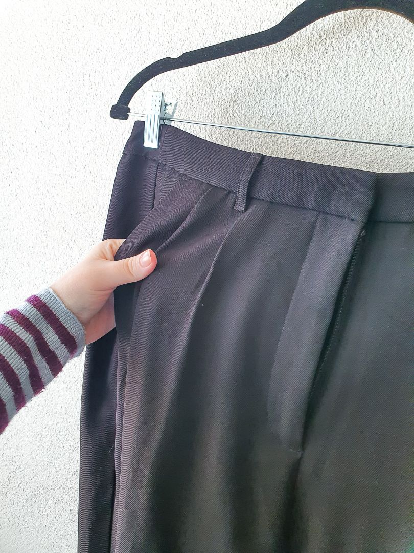 The perfect stranger pants L