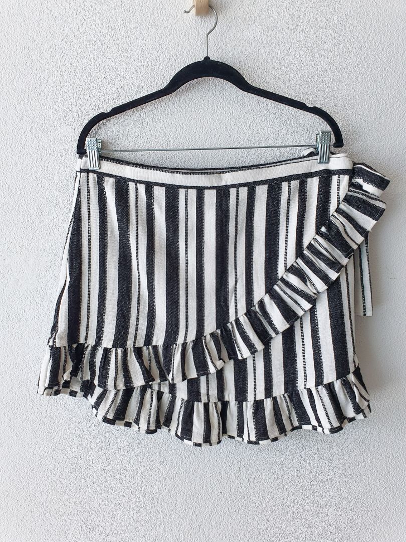 SUPERETTE Skirt L