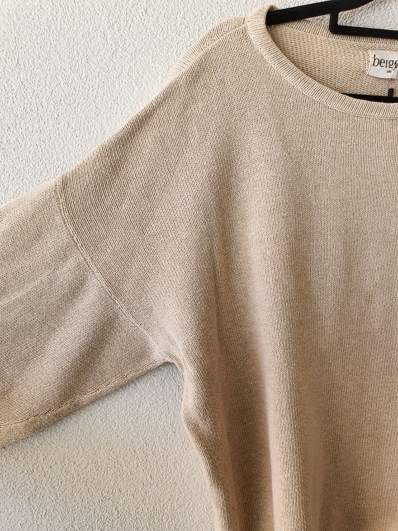 Beiged Top M