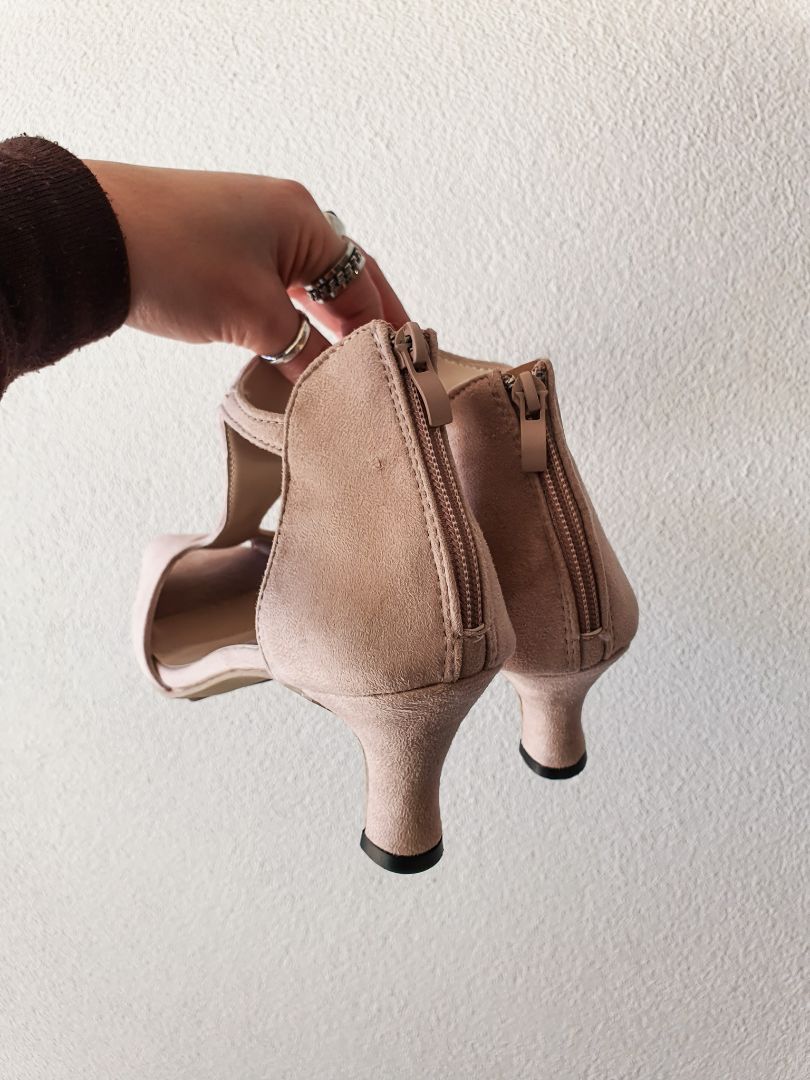 Shoes EUR 40