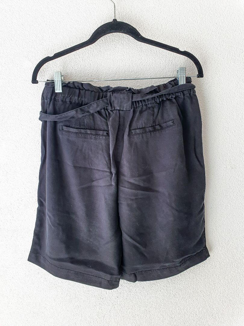 MAX Shorts M