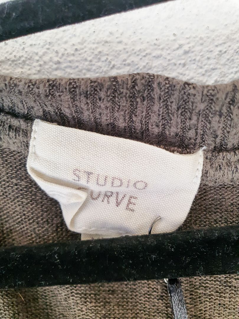 Studio Curve Top XL