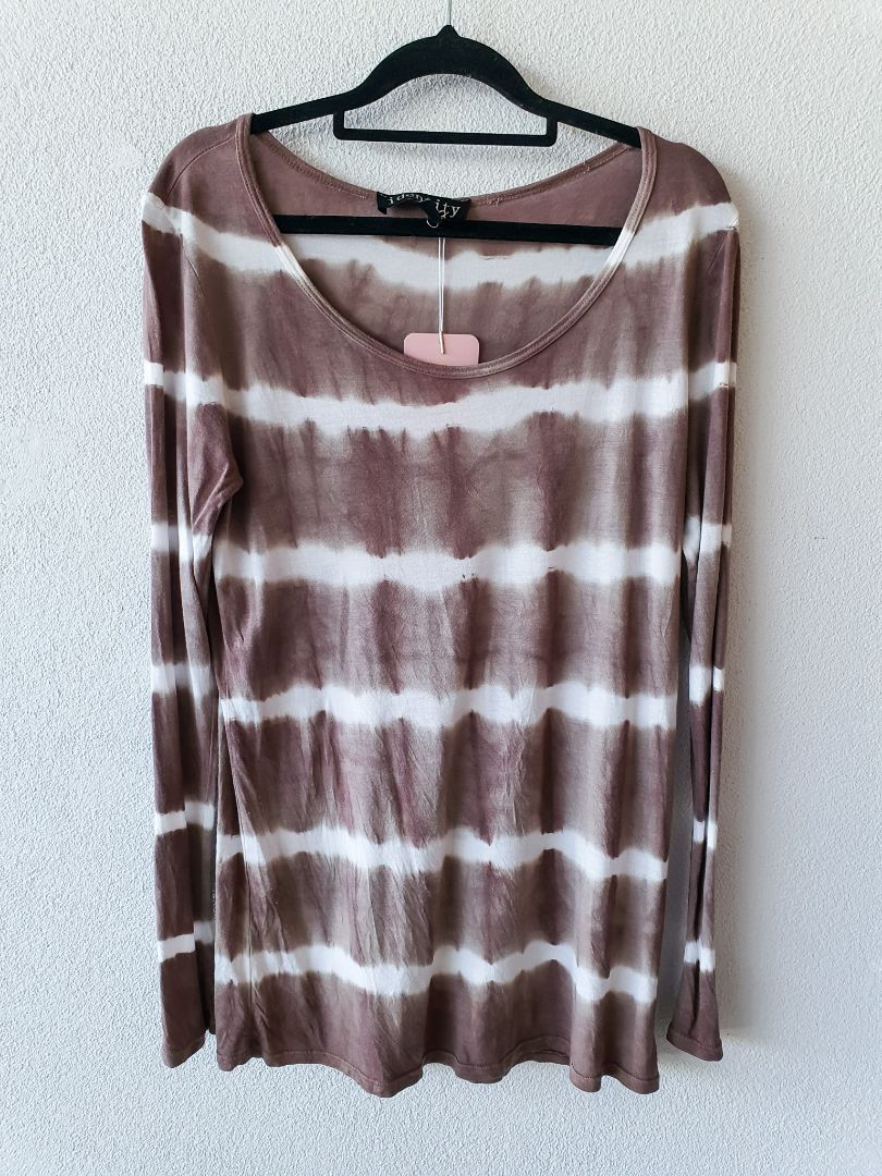 identity Top L