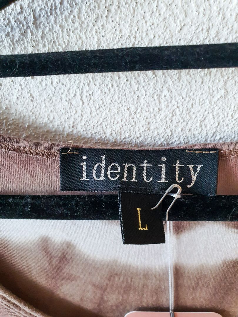 identity Top L