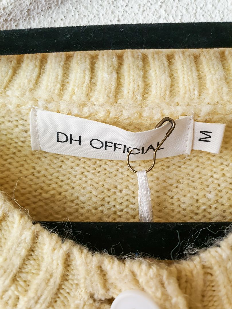 DHOfficial Top M