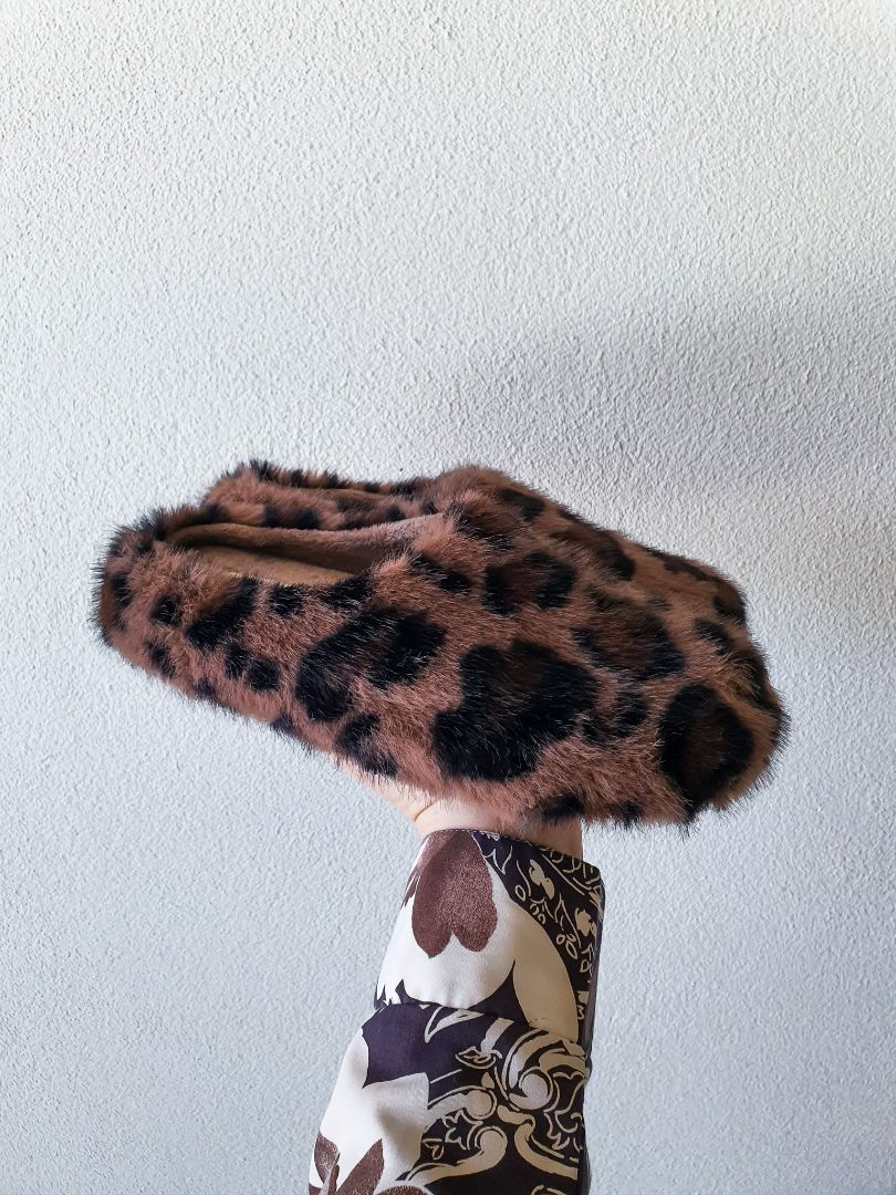 FASHION Shoes SIZE 6.5
