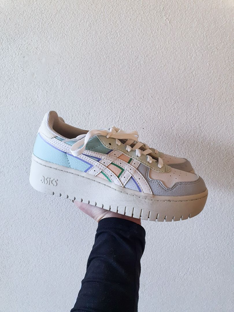 ASICS Shoes US8