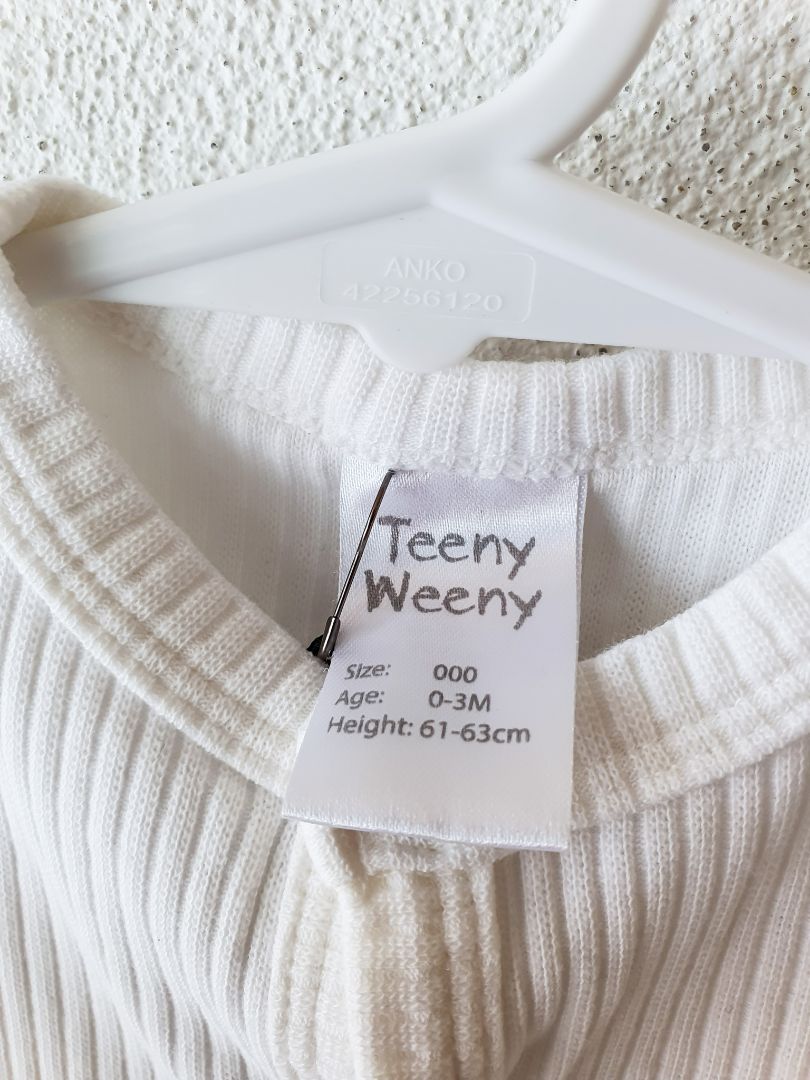 Teeny Weeny Baby 0-3 months