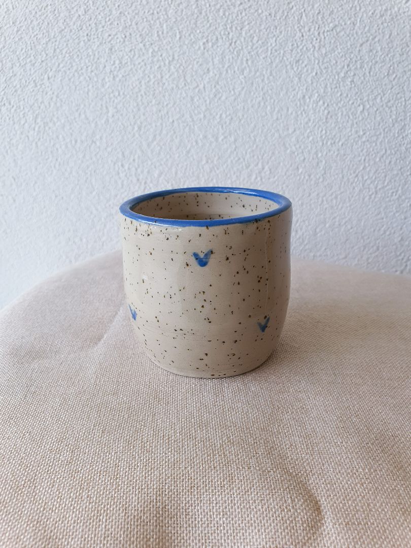 Hearts Handleless Mug with Blue Rim