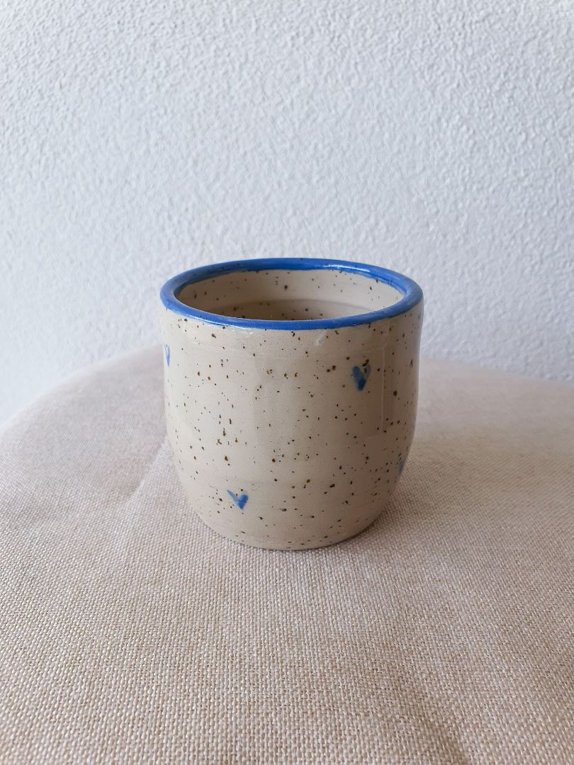Hearts Handleless Mug with Blue Rim