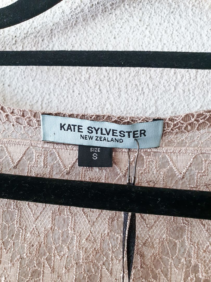 KATE SYLVESTER Top S