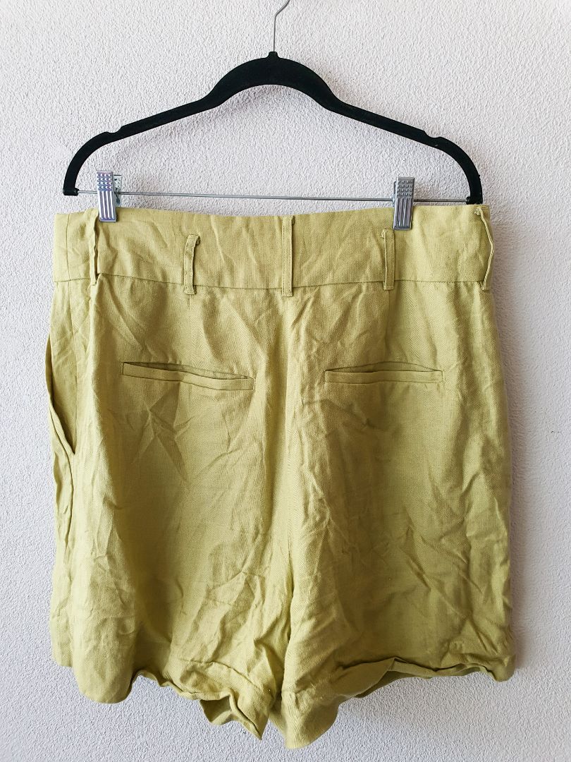 Country Road Shorts L
