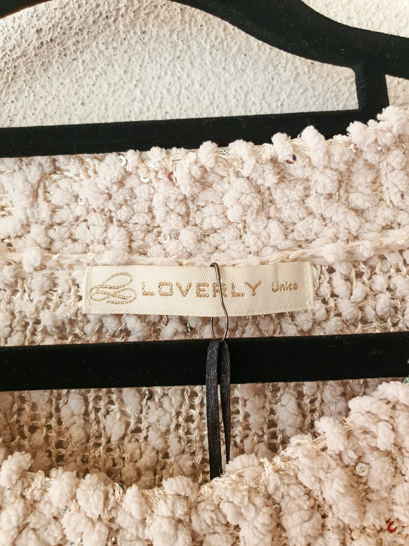 LOVERLY Top M