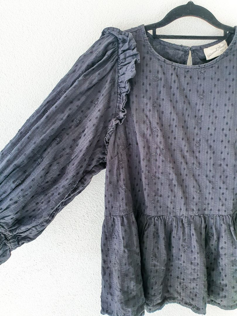 Universal Thread Top S