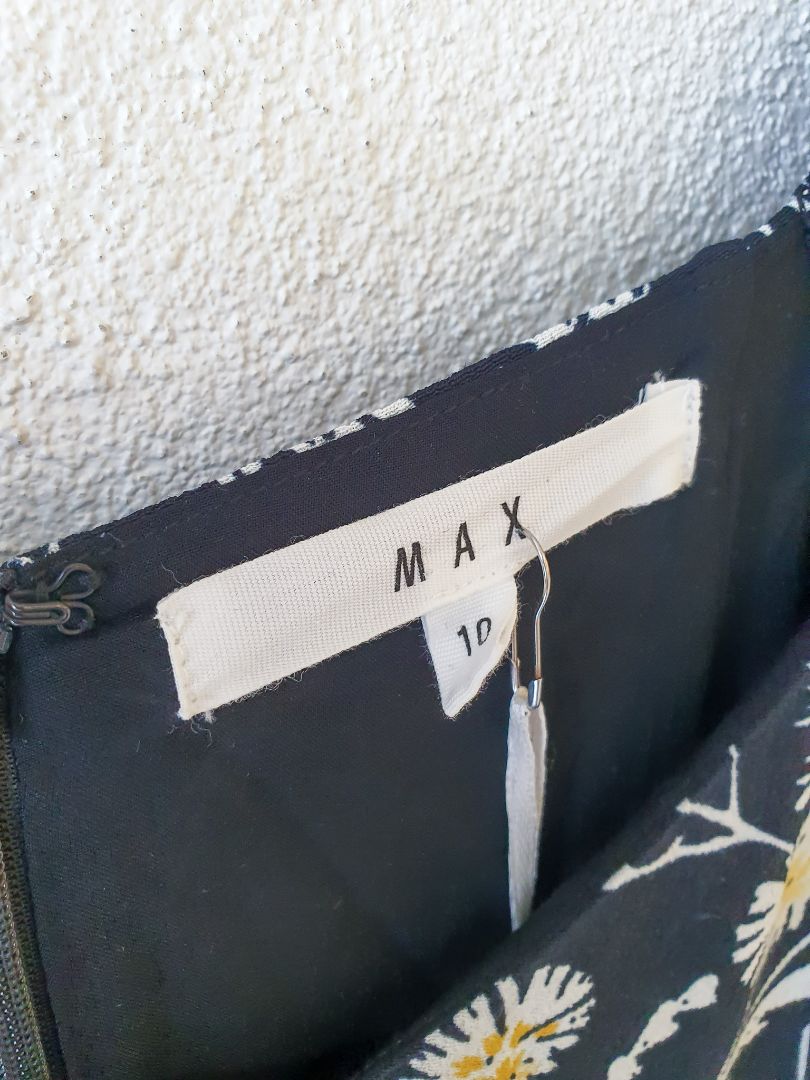 MAX Dress M