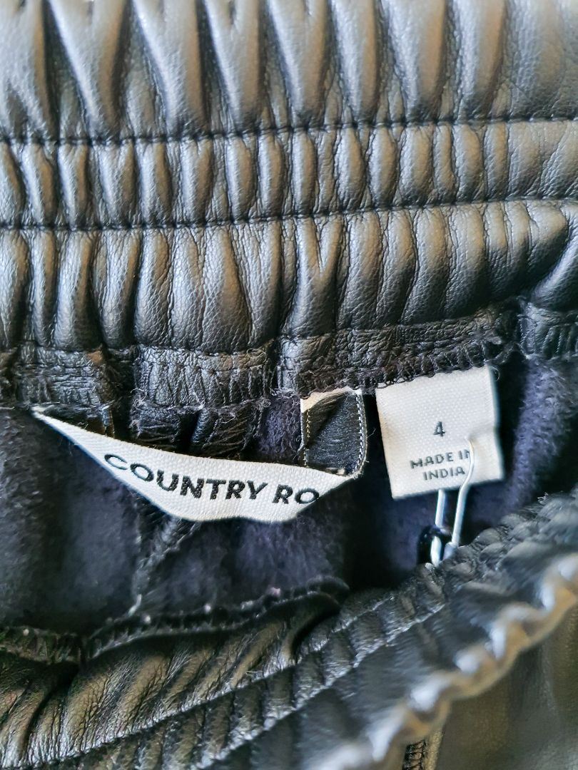 Country Road pants S/M
