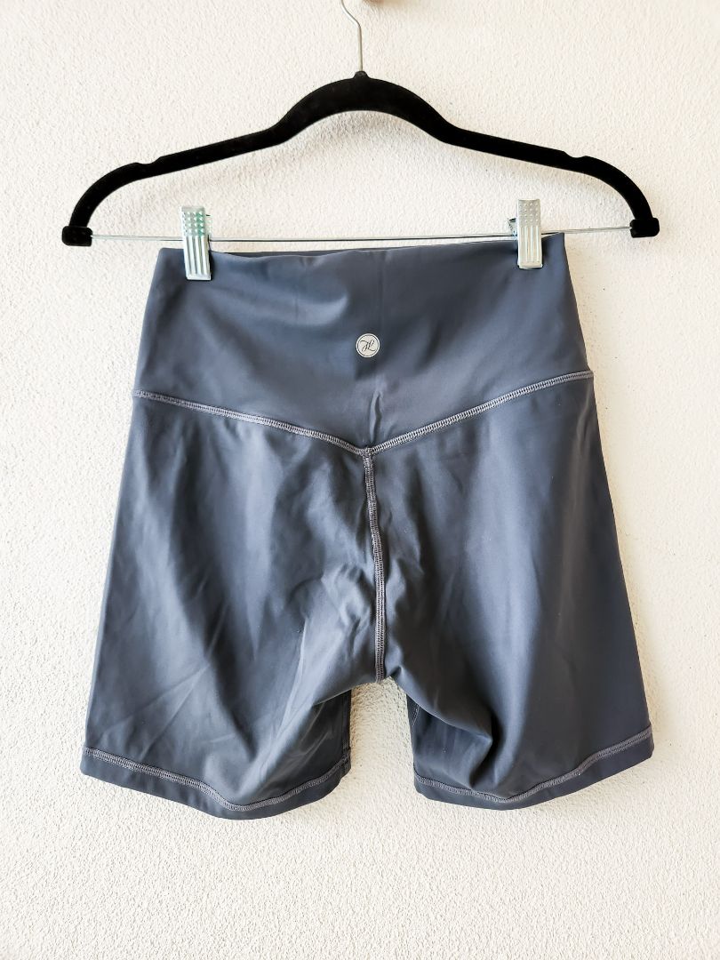 Leelo Activewear Shorts M