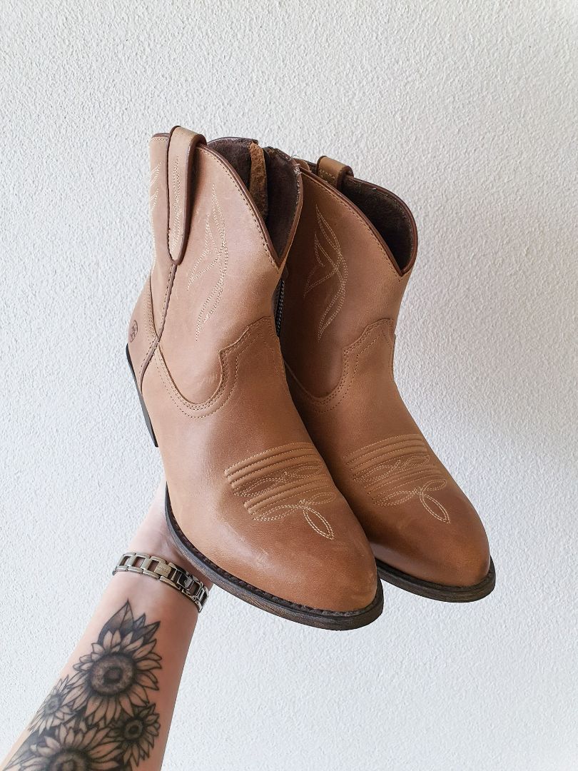 ARIAT Shoes US9