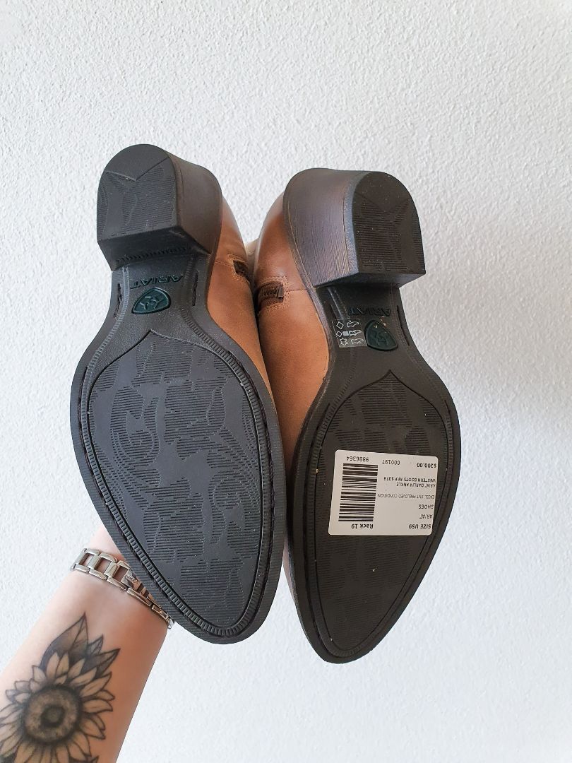 ARIAT Shoes US9