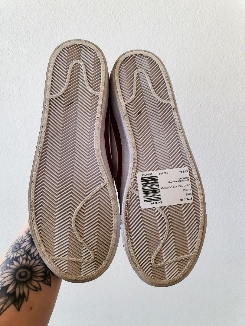NIKE Shoes US8