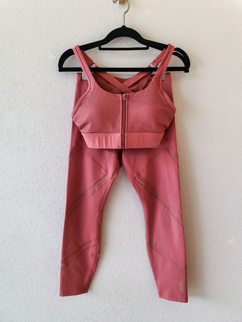 LORNA JANE Top S