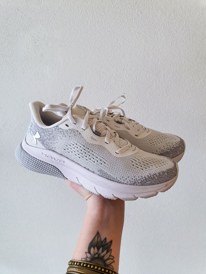 UNDER ARMOUR Shoes US7