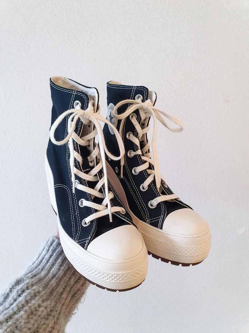 CONVERSE Shoes 7