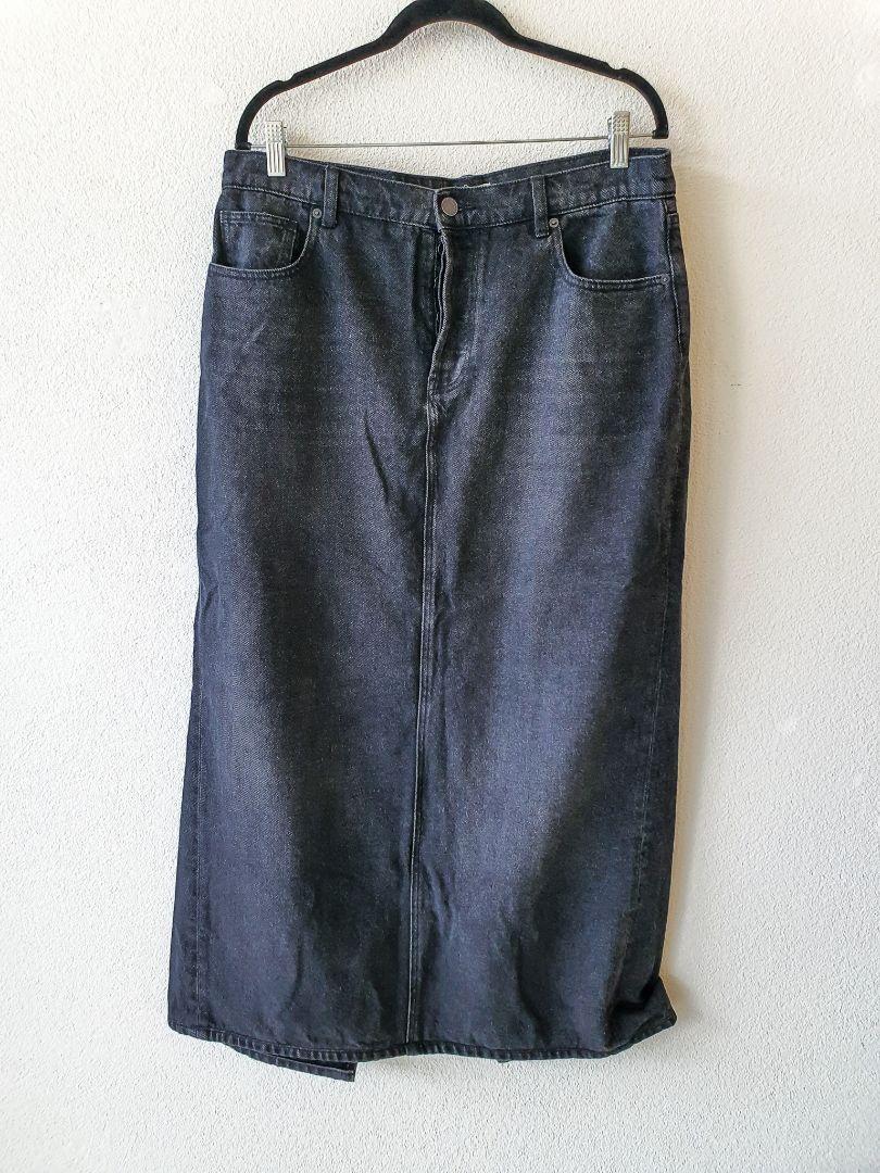 Henne Skirt L